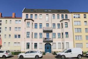 Attraktive 3-Zimmer-Wohnung mit Balkon und klassischem Altbaucharakter – 39108 Magdeburg – Vorschaubild 1