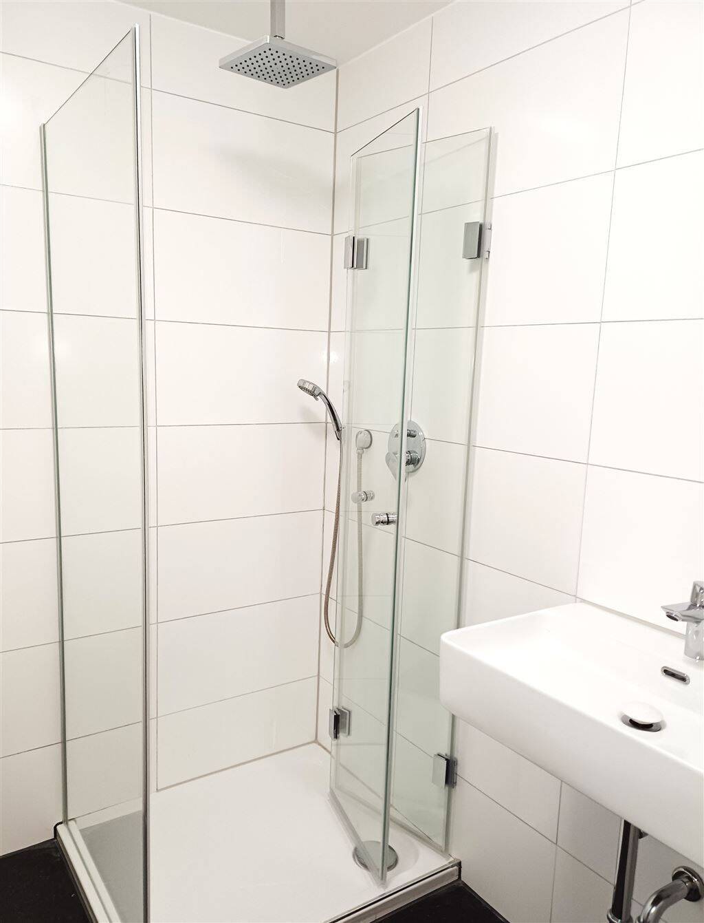 Moderne 2-Zi.-Wohnung m. BLK, Erstbezug, Energieeffiz.-Klasse A, hochwertige Ausstattung mit Klimaanlage, EBK, Lift, Innenstadtnähe – Nürnberg – Vorschaubild 7