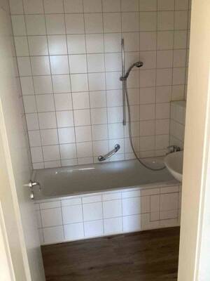 Reinkommen und Wohlfühlen: ansprechende 2-Zimmer-Wohnung – 70565 Stuttgart – Vorschaubild 2