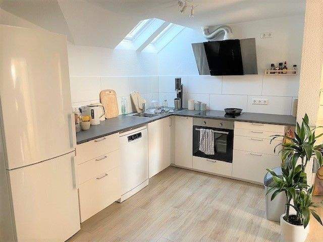 Karlsruhe Südstadt- 1 Wohngem.-Zimmer frei in toller 90qm- Altbauwohnung ab 1.12. oder später