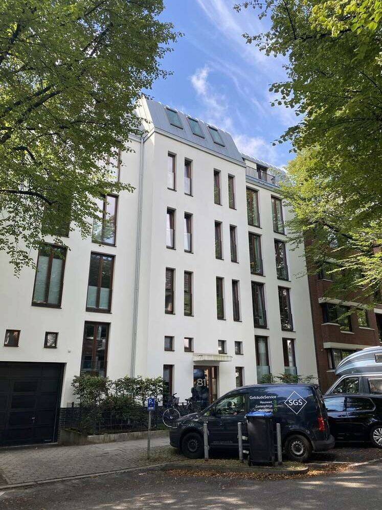 Kapitalanlage in Bestlage: "Hochwertige 4-Zimmer-Wohnung mit Terrasse & Garten in Eppendorf"