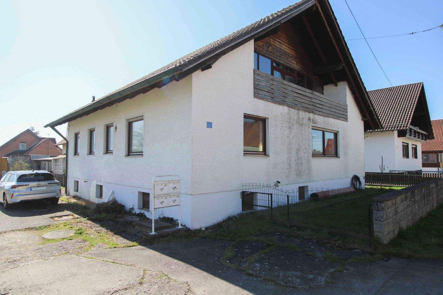Preis-Leistungs-Highlight: Haus mit kleinem Garten & Terrasse zum Wohnungspreis – Königsmoos – Bild 1 von 9