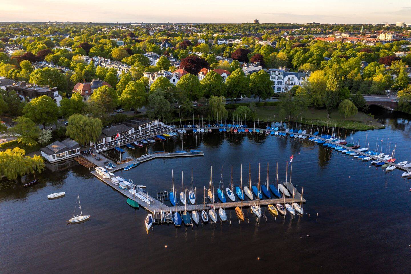 Es gibt Immobilien. Und es gibt Ausnahmen wie diese. – Hamburg – Vorschaubild 4