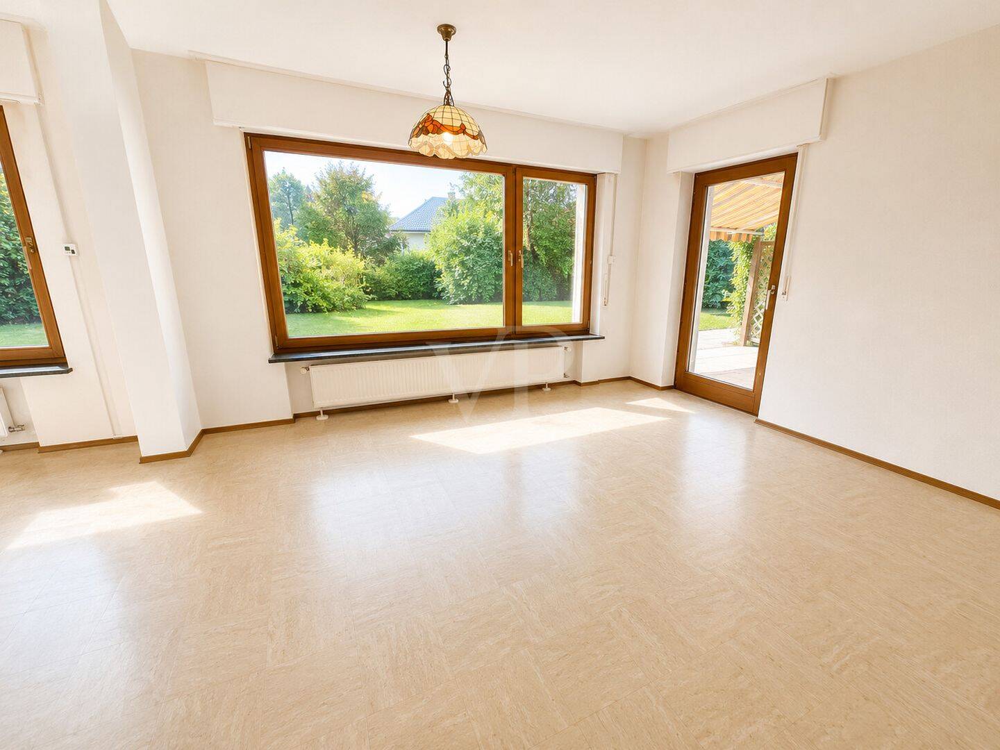 Charmantes Einfamilienhaus zum Sanieren - DHH mit großzügigem Grundstück, sonnigem Garten und viel Potenzial – Mannheim – Vorschaubild 7