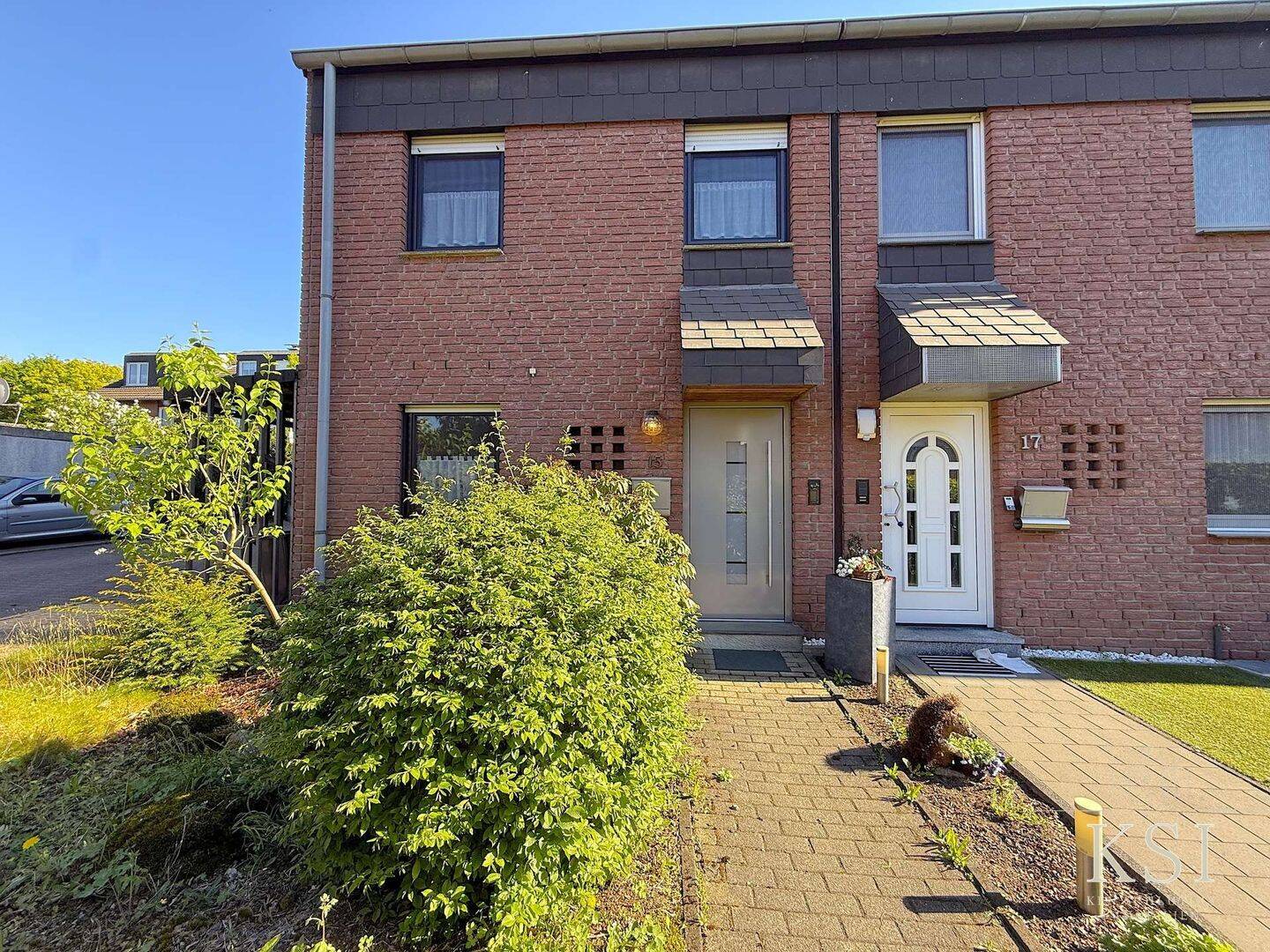 Ihr neues Zuhause: Charmantes Reihenendhaus mit Garten und Garage! – Gelsenkirchen – Vorschaubild 5