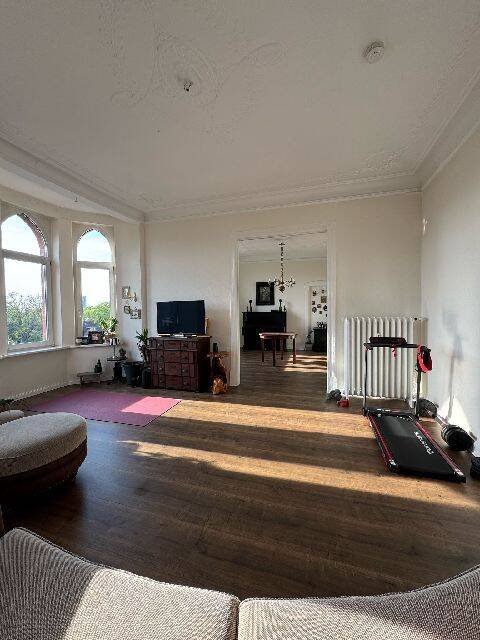 150m² Jugendstil! Herrliche große 4,5 Zi.-Whg. mit zwei Bädern und Einbauküche in zentraler Lage
