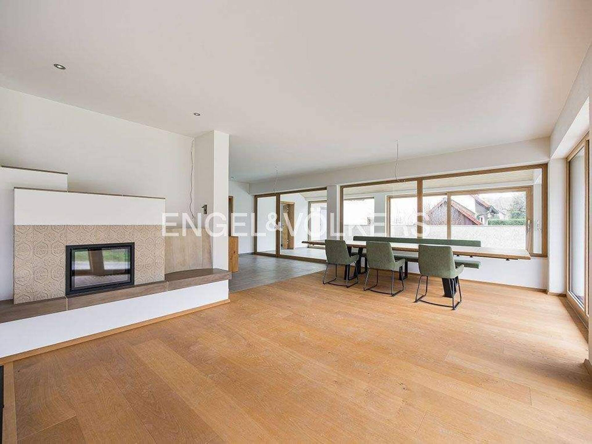 Etagenwohnung in 91413 Neustadt an der Aisch mit 210 m² kaufen