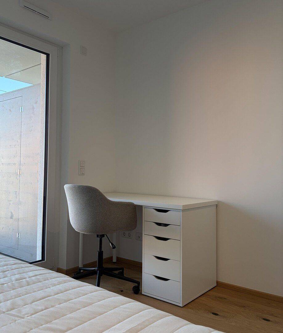 Direkt an der Uni / FH - Möbliertes Studentenapartment mit Balkon – Regensburg – Vorschaubild 5