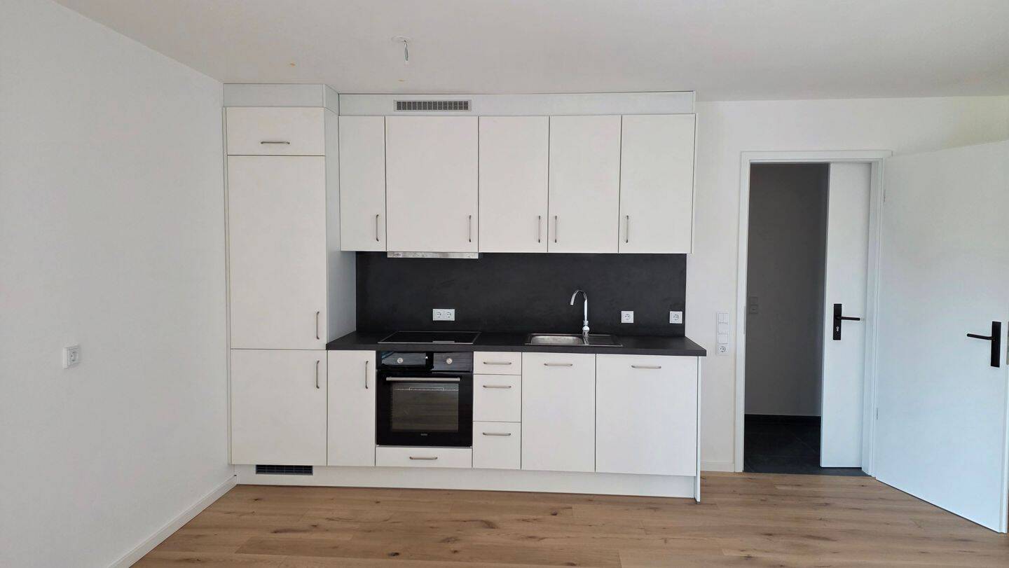 2 Zimmer Wohnung mit Neubauküche – München – Vorschaubild 3