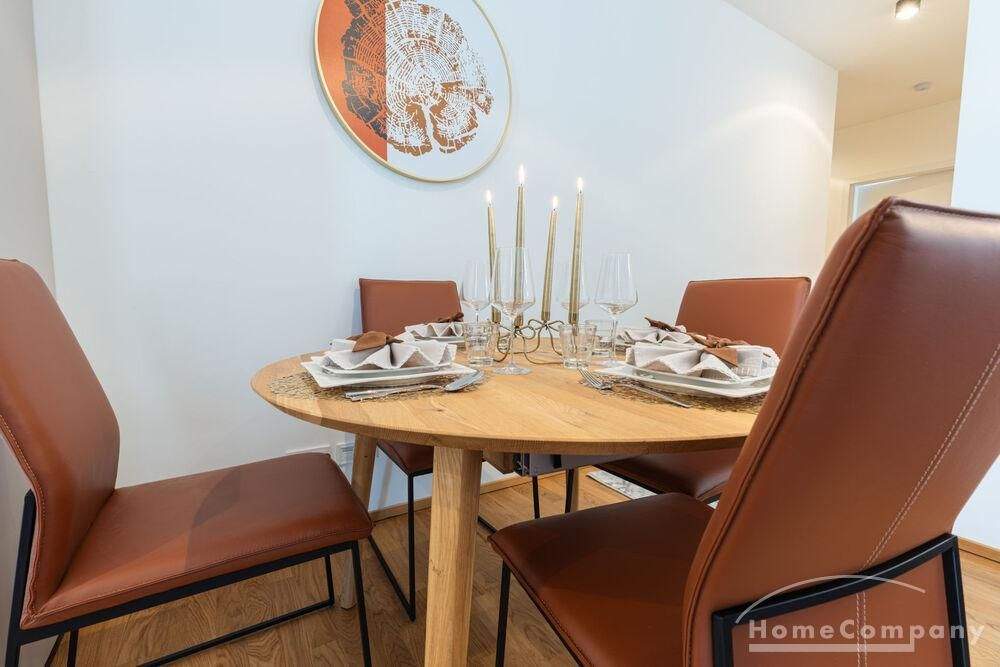 ***Exklusives Wohnen im Erstbezug! Voll möblierte 3-Zimmer-Wohnung mit Balkon – München – Vorschaubild 3