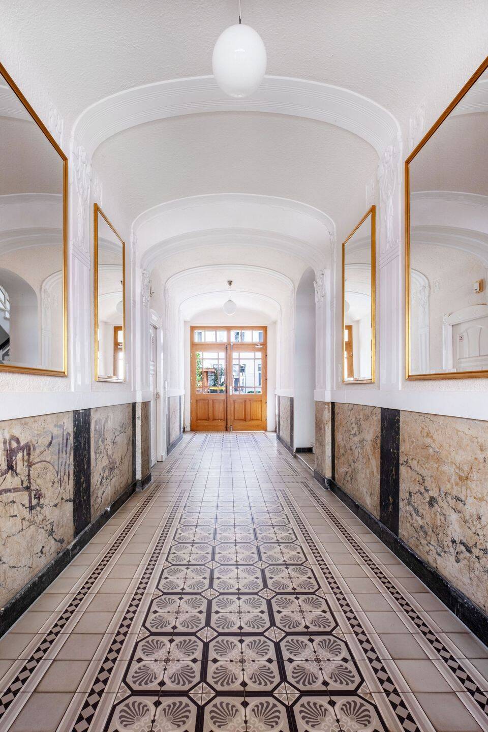 Stilvoller Altbaucharme nahe des Boxhagener Platzes – Berlin – Vorschaubild 9