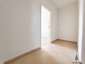 Bezugsfreie 4-Zimmer-Wohnung mit Balkon und Stellplatz in Magdeburg – 39126 Magdeburg – Vorschaubild 3