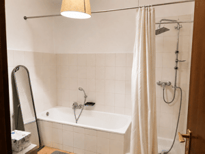 Gepflegte 2-ZKB-Souterrainwohnung mit großer Terrasse & 20 m² Abstellraum in Heimbach-Weis – 56566 Neuwied – Vorschaubild 4