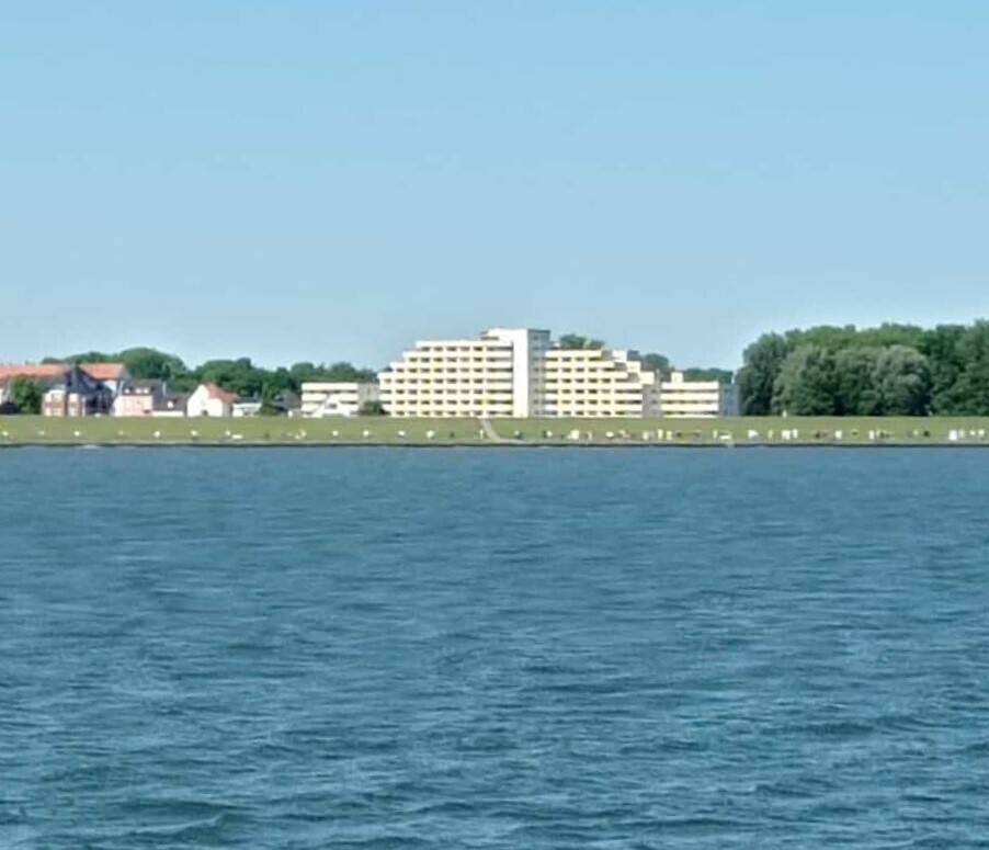 2-Zimmer-Ferienwohnung - direkt am Seedeich/Welt-Schifffahrtsweg!
