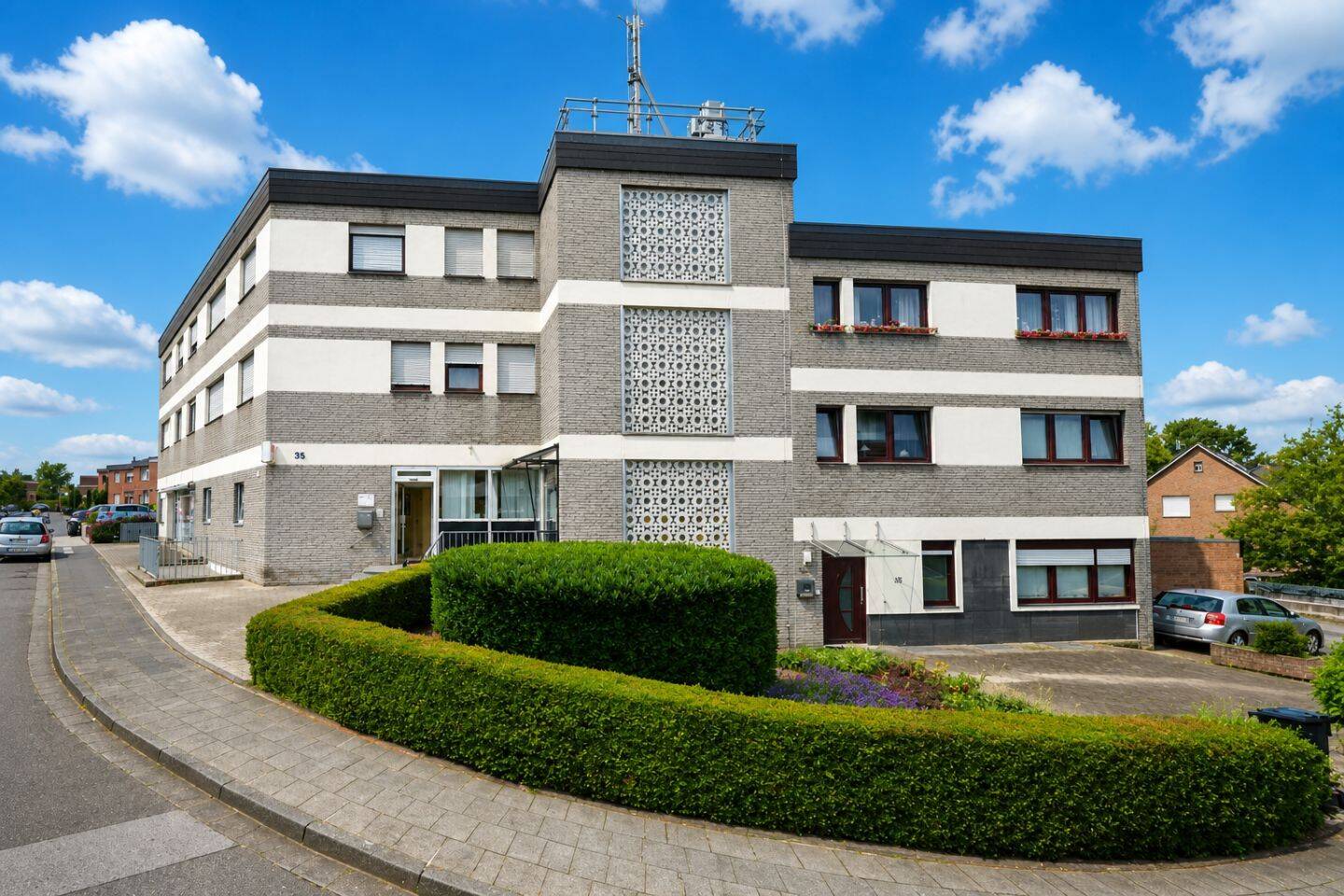 Attraktive 4-Zimmer-Wohnung in gefragter Wohnlage von Jüchen- Gierath