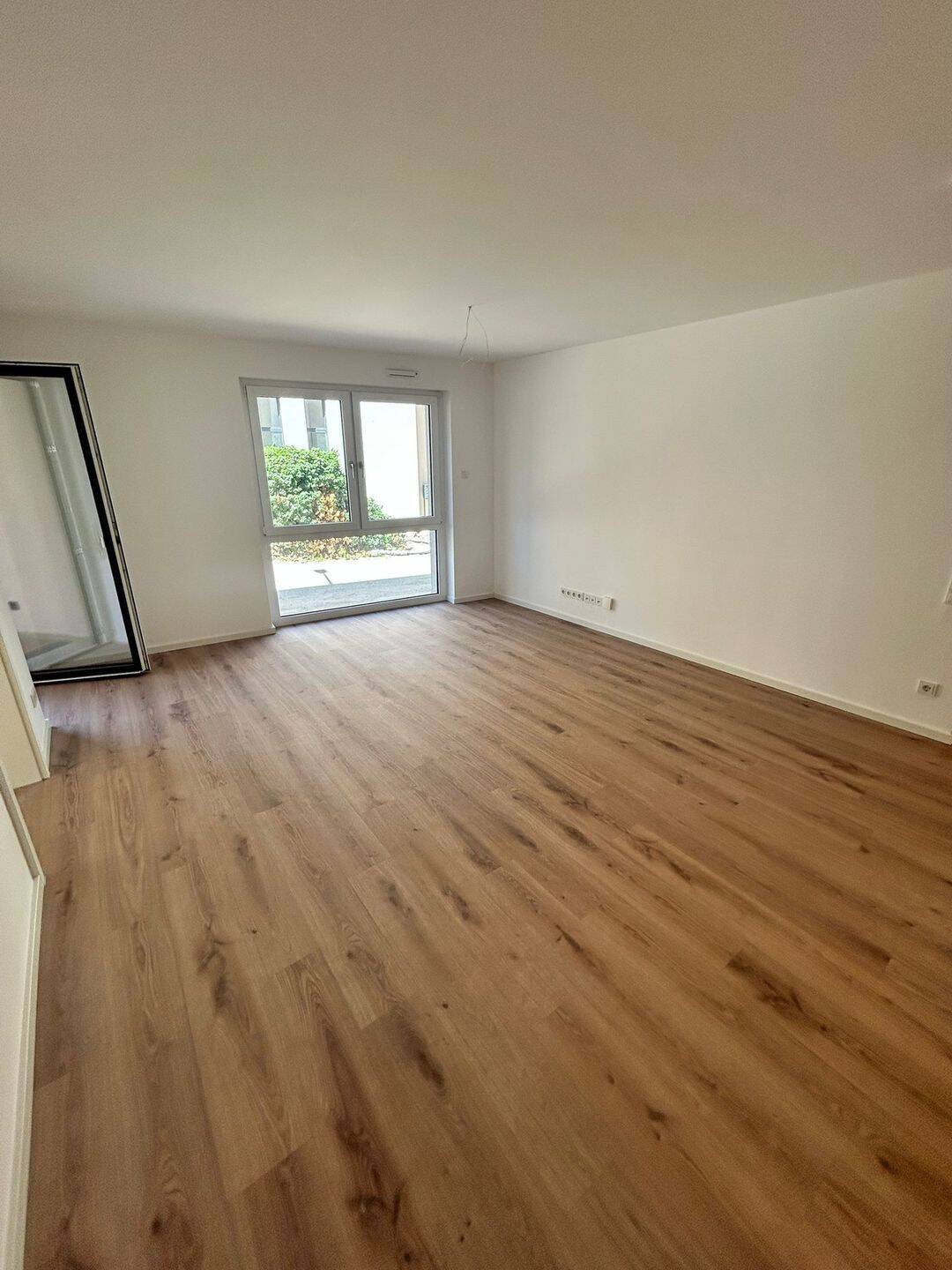 Exklusiver Neubau: 3 Zimmer-Wohnung Balkon überdacht | EBK | Abstellraum | TG – Nürnberg – Vorschaubild 4