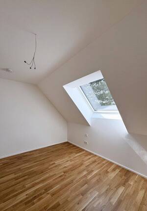 Erstbezug nach Kernsanierung: Gemütliche 3-Zimmer-DG-Wohnung in München-Trudering - WE 7 – 81825 München – Vorschaubild 9