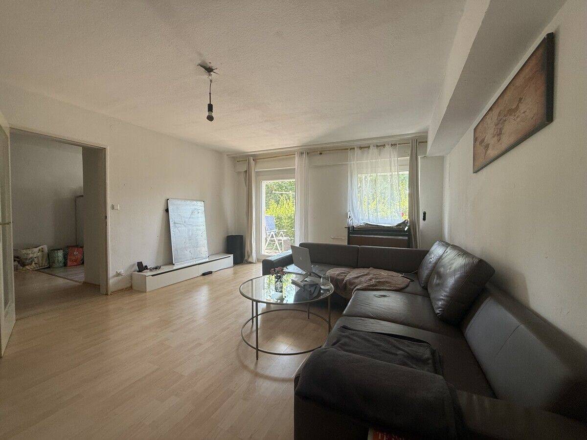 PRAKTISCHES WOHNEN IN EINER 2-ZIMMER-WOHNUNG IN BESTER LAGE VON STUTTGART-BAD CANNSTATT – Stuttgart – Vorschaubild 3