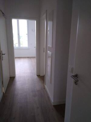 Schöne 3 Raum mit Balkon und Aufzug in Striesen zu vermieten – 1309 Dresden – Vorschaubild 6