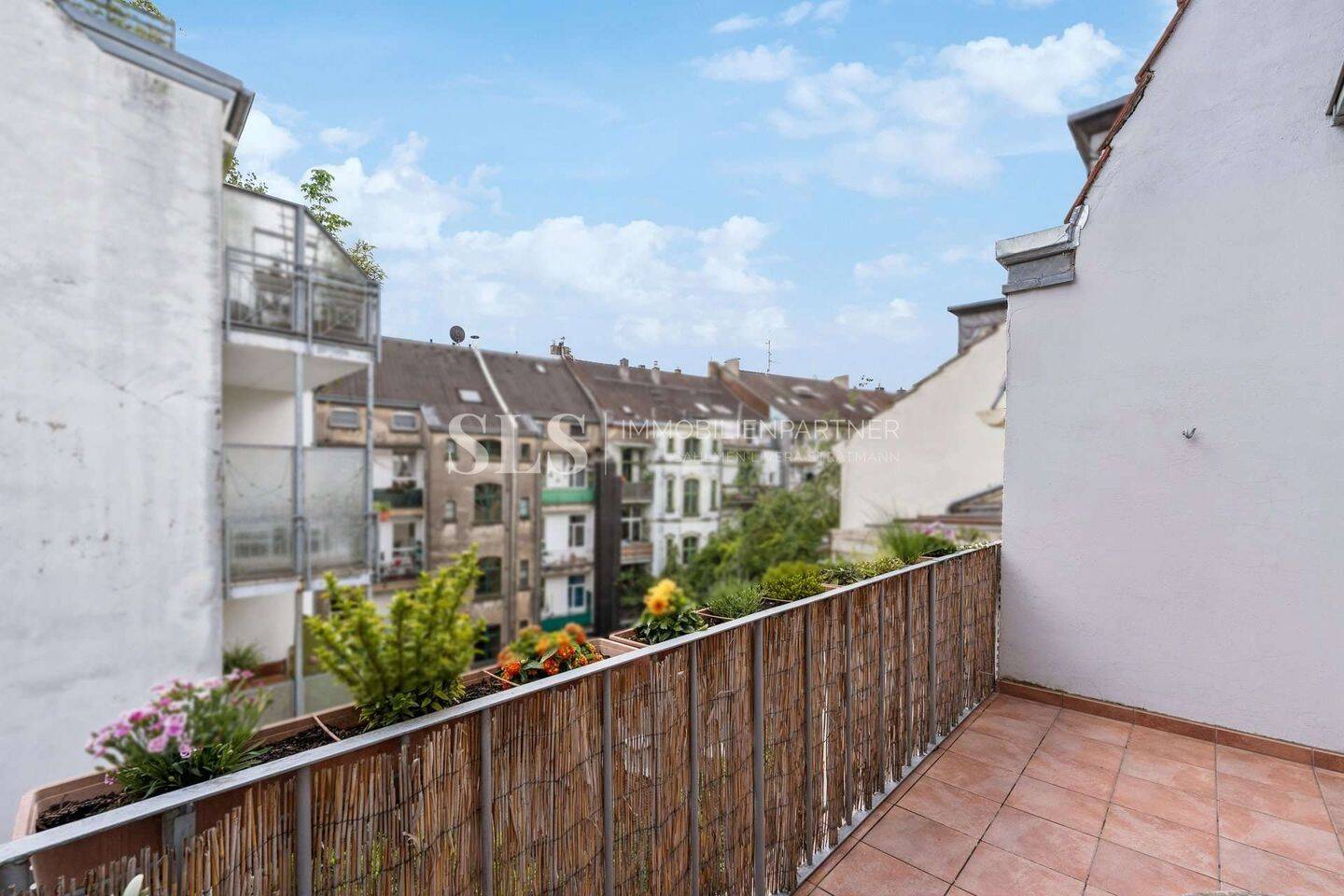 Stilvolle Altbau-Maisonette mit zwei sonnigen Balkonen in Flingern Nord – Düsseldorf – Vorschaubild 5