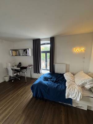 Möbliertes 29 m2 Studio-Apartment in Top-Lage Erlangen/Bahnhof (nur Studenten/ students only) – 91054 Erlangen – Vorschaubild 2
