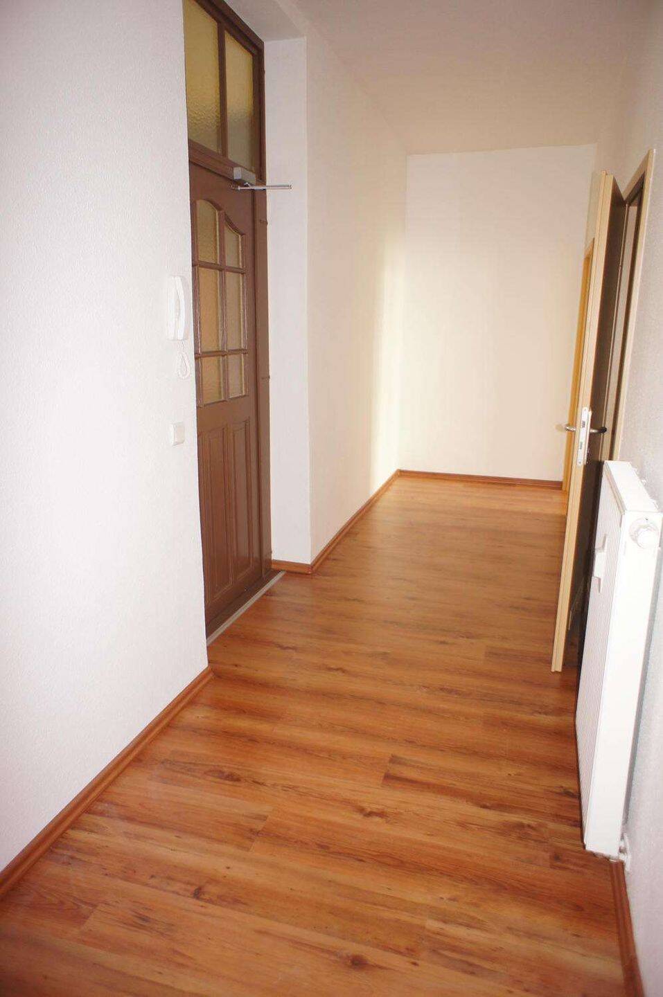 Frei ab 1.10.26 - modernes Laminat - in ruhiger Lage – Chemnitz – Vorschaubild 5