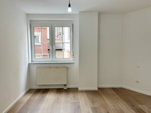 LICHTDURCHFLUTETE 3 ZIMMER WOHNUNG IM HERZEN VON FÜRTH – 90762 Fürth – Vorschaubild 8