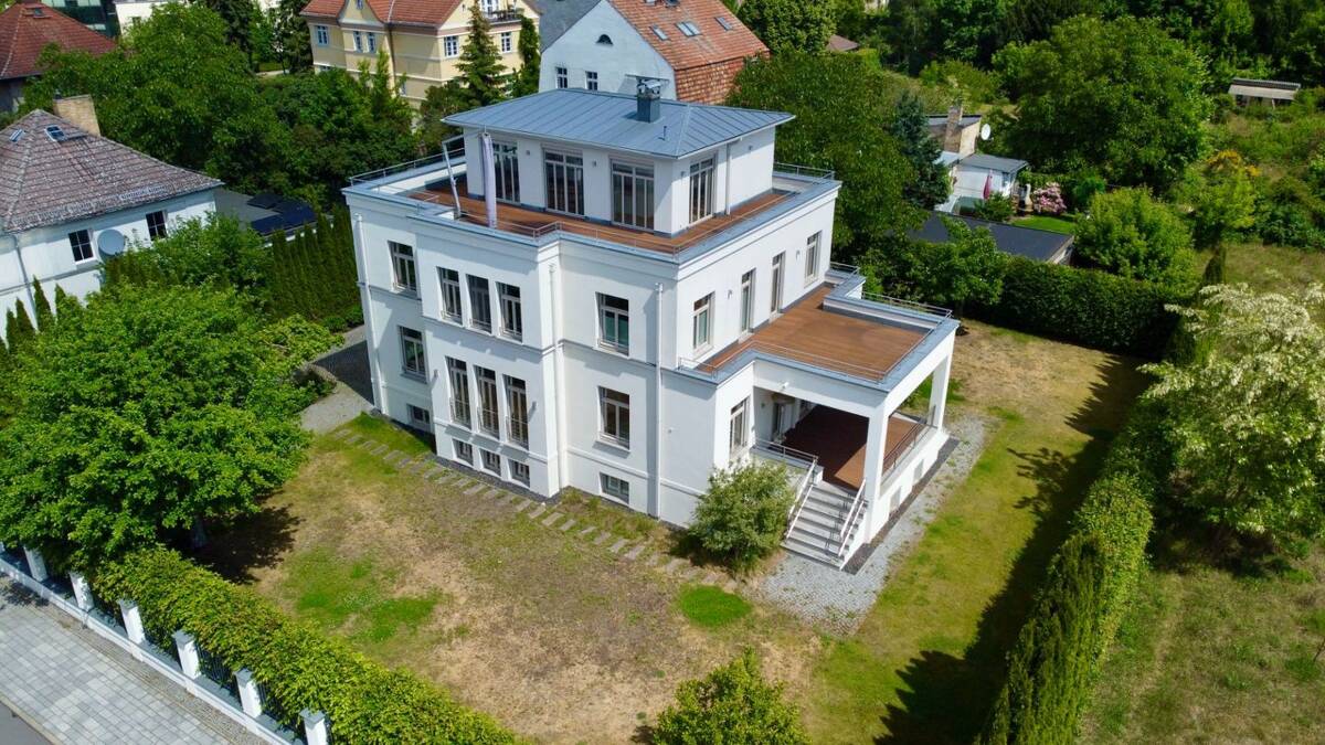 Luxury meets location - Stylish villa with approx. 571 m² of living/usable space – 14467 Potsdam – Bild 1 von 9