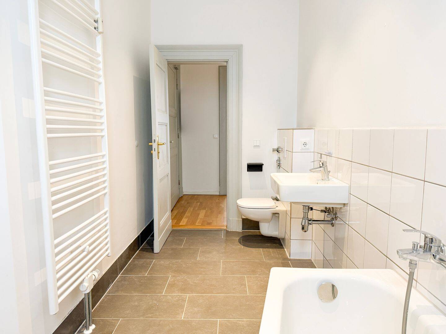 *sofort Bezugsfrei* Hochwertige 3 Zimmer Altbauwohnung I Balkon – Leipzig – Vorschaubild 9