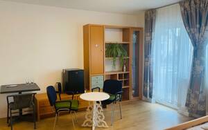 Wohnen auf Zeit Stuttgart Plieningen im möblierten WG-Zimmer Nähe Uni Hohenheim – 70599 Stuttgart – Vorschaubild 3
