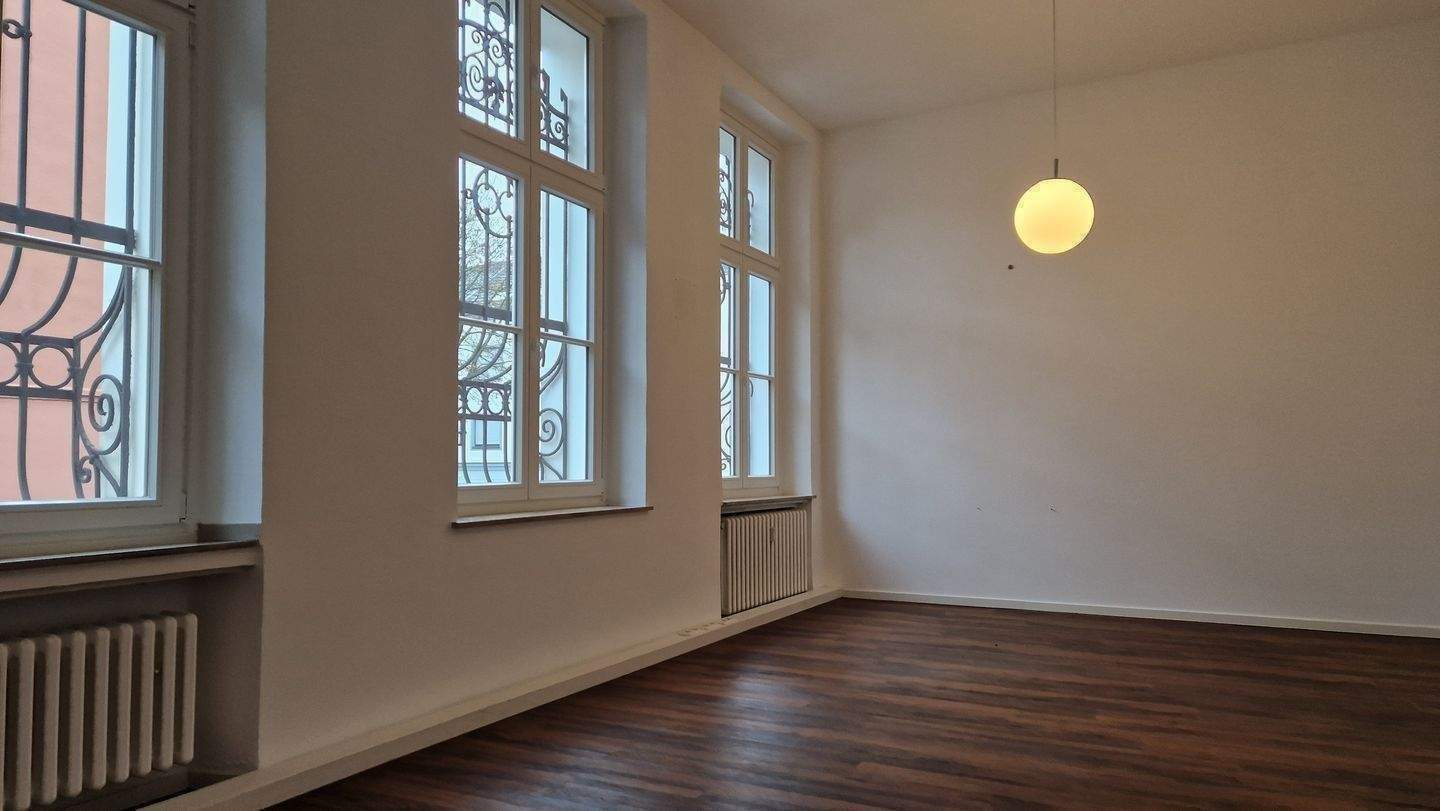 Denkmalgeschütztes Ärzte- und Geschäftshaus mit Wohnanteil in 1 A Lage von MG - Nähe Bunter Garten ! – Mönchengladbach – Vorschaubild 7