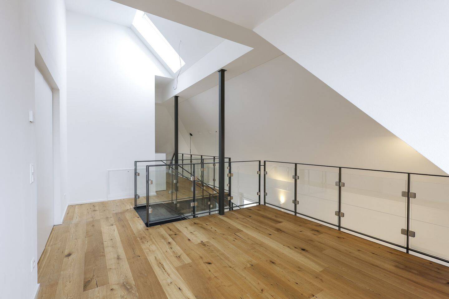 Modernste Architektur | luxuriöse Ausstattung | exklusive Lage – Reutlingen – Vorschaubild 5