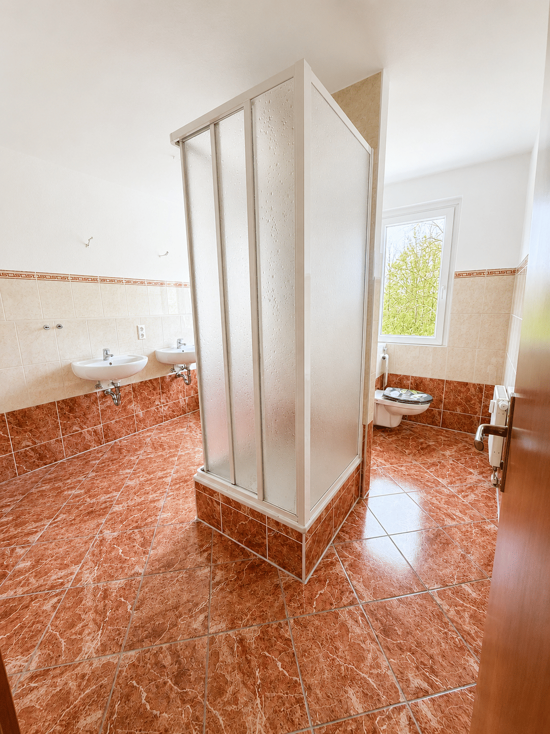 Moderne 3-Zimmerwohnung in Rabenstein, Chemnitz – Perfekt für Familien und Berufstätige – Chemnitz – Vorschaubild 4