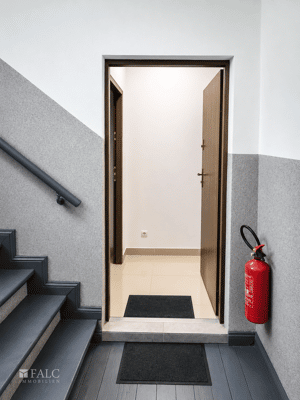 Wie ein Neubau, nur mit Seele-vollständig sanierte 4-Zimmer Wohnung – 27576 Bremerhaven – Vorschaubild 3