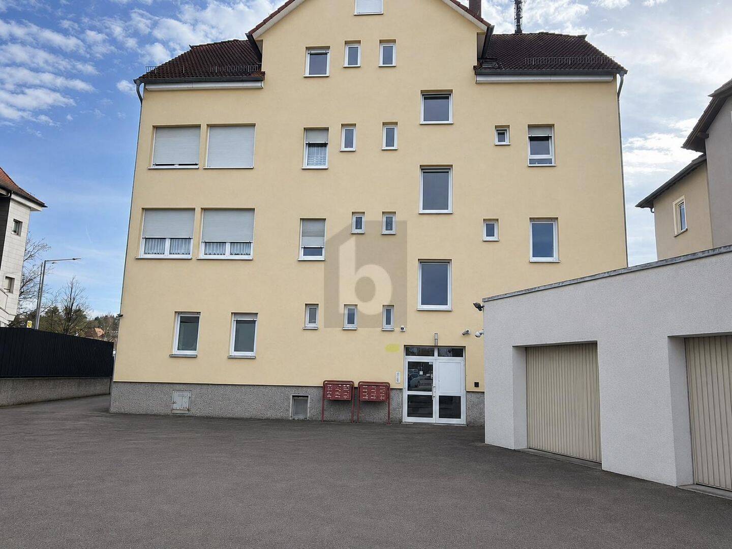 MODERNISIERT, ZENTRAL UND NACHHALTIG – Reutlingen – Vorschaubild 2