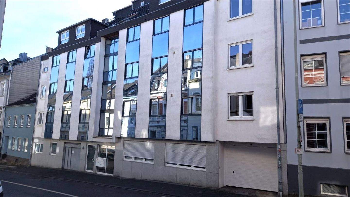 Hochwertig möblierte City-Wohnung mit Terrasse, Aufzug + Garage in Mönchengladbach zu vermieten. – Mönchengladbach – Vorschaubild 2
