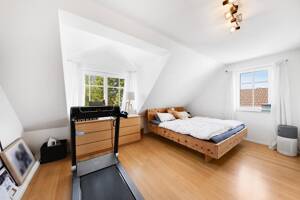 Design-Maisonette (Alleinige Etage) | KfW-A+, Galerie, Kamin | nahe S-Bahn Untermenzing – 80997 München – Vorschaubild 9