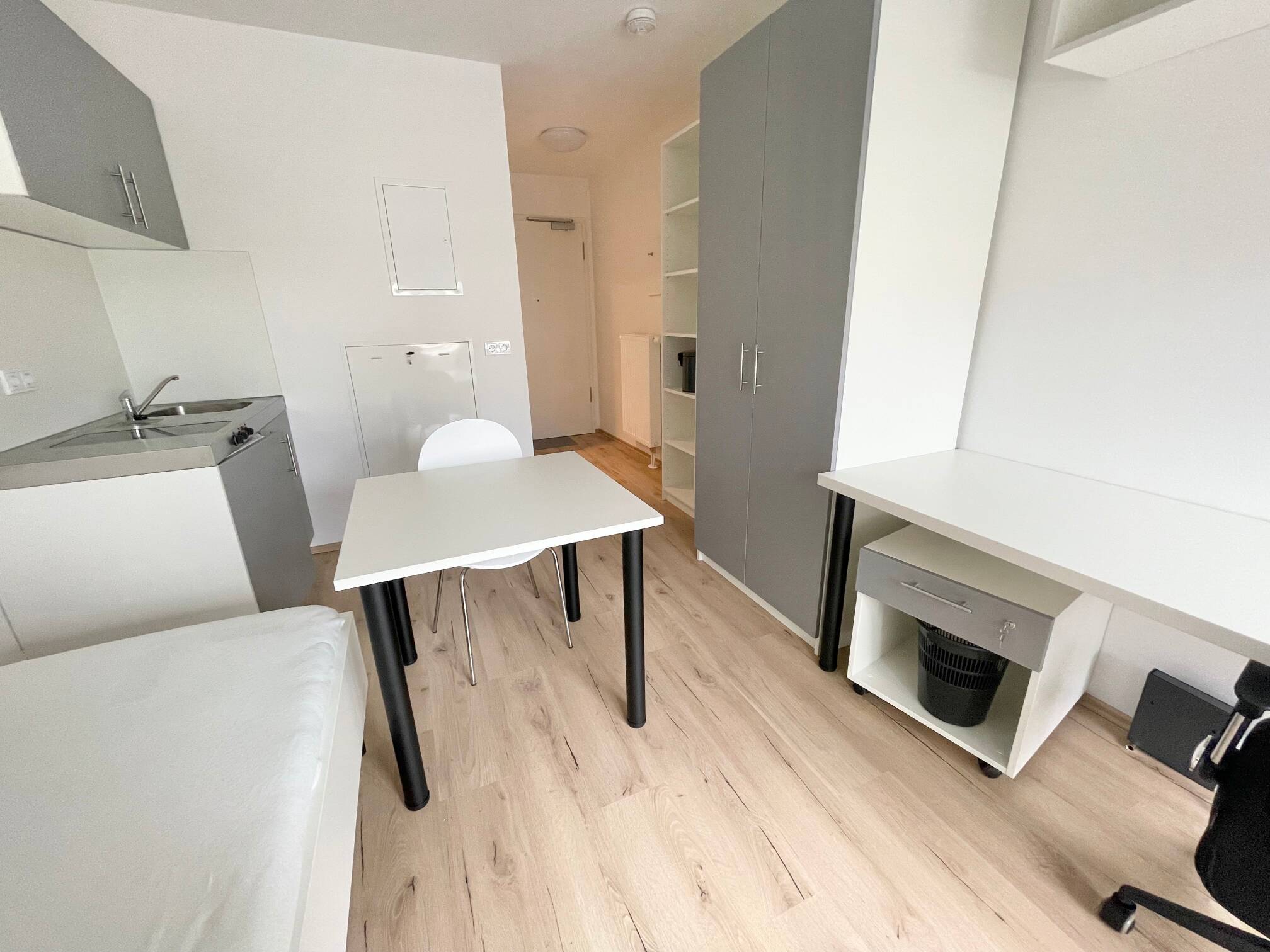 N-Johannis! Helle möblierte 1-ZW, 20 m² großer Balkon mit Aufzug
