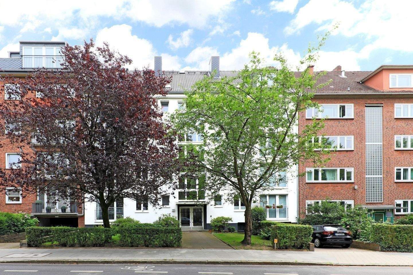Kapitalanlage: 2-Zimmer-Wohnung mit Balkon in gepflegtem Haus in Winterhude – Hamburg – Vorschaubild 2
