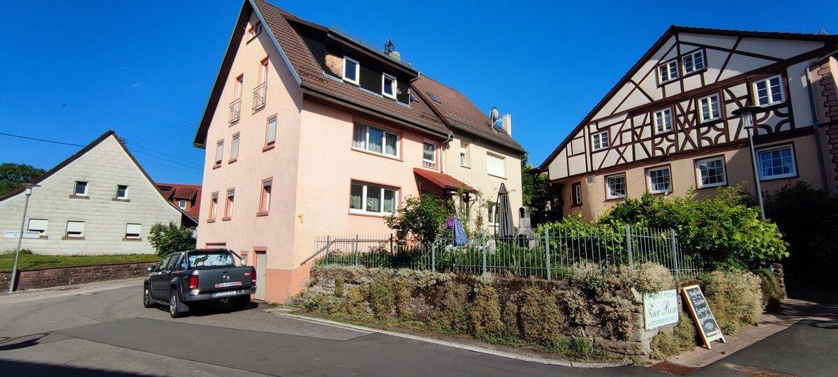 Bezahlbar und familienfreundlich - mit ein paar Restarbeiten den Traum vom Eigenheim verwirklichen – Neunkirchen – Bild 1 von 9