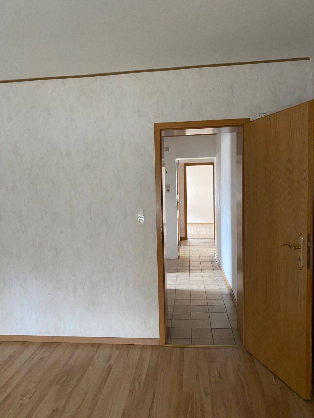 Nette Eigentumswohnung in Bonn-Röttgen mit Doppelgarage in zentraler Lage – Bonn – Vorschaubild 4