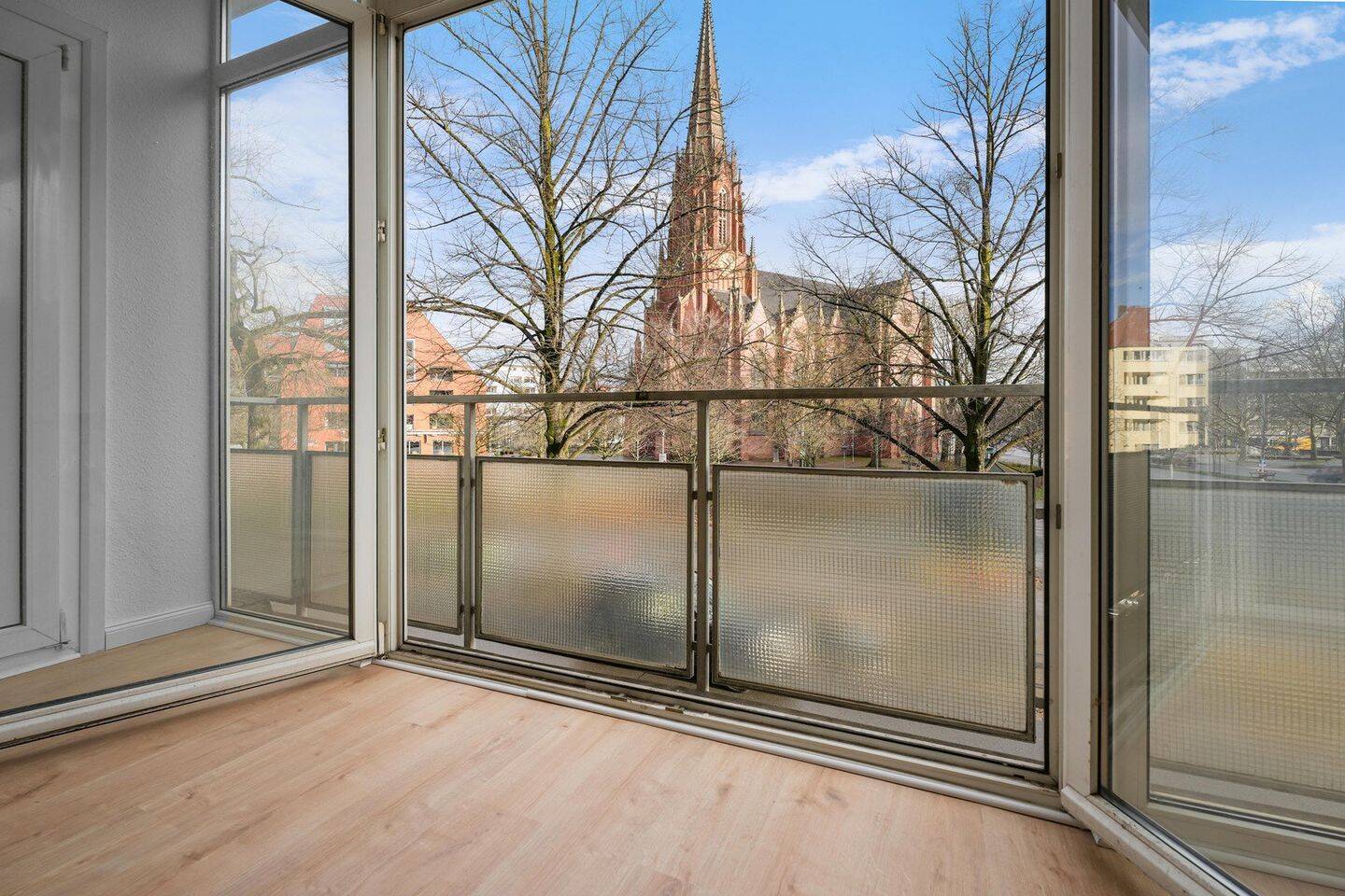 Sanierte 1-Zimmer-Wohnung mit neuer Einbauküche – Hannover – Vorschaubild 2
