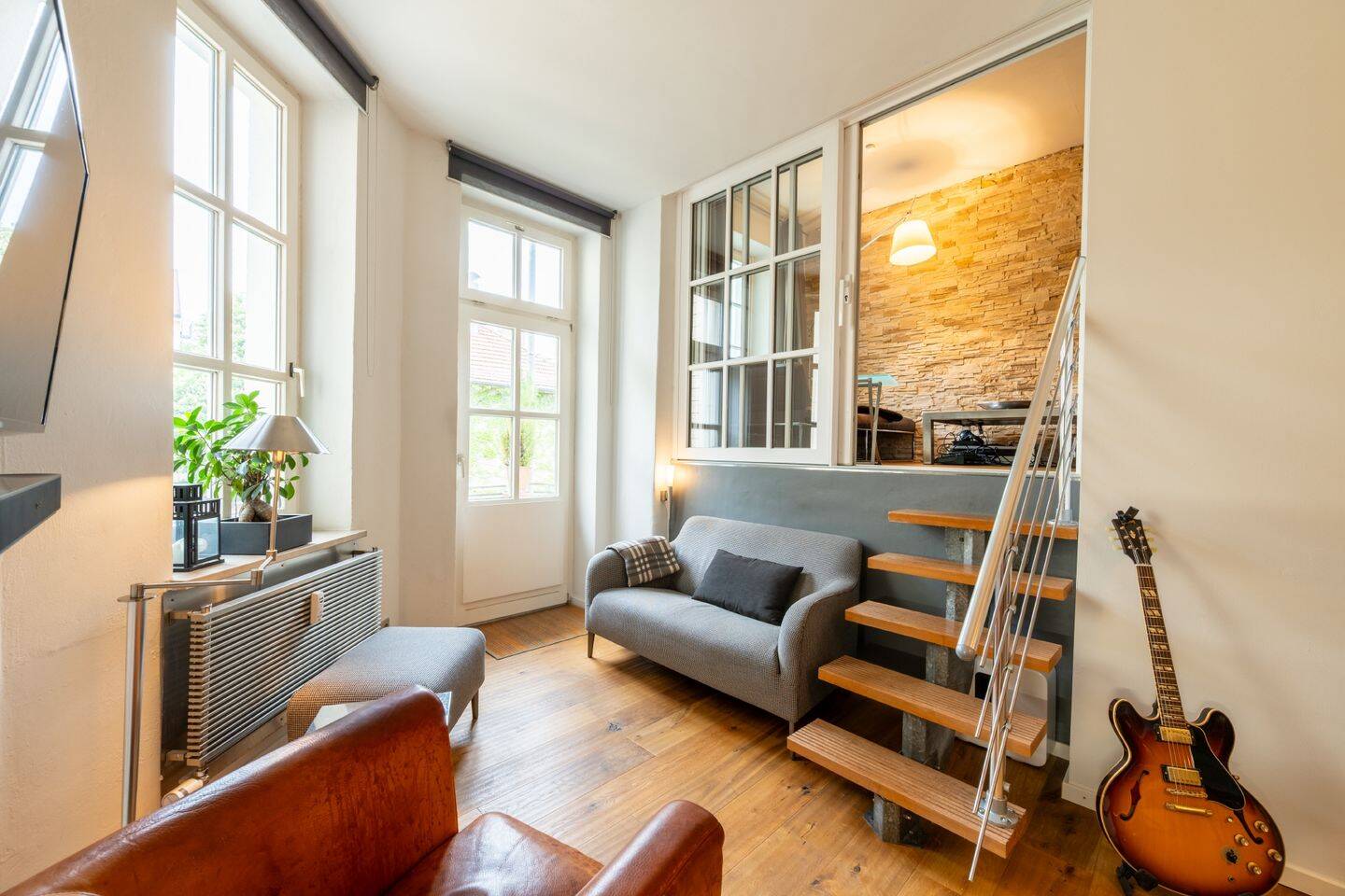 AIGNER - Altbaucharme trifft Toplage - 2,5-Zimmer Wohnung im Glockenbachviertel – München – Vorschaubild 3