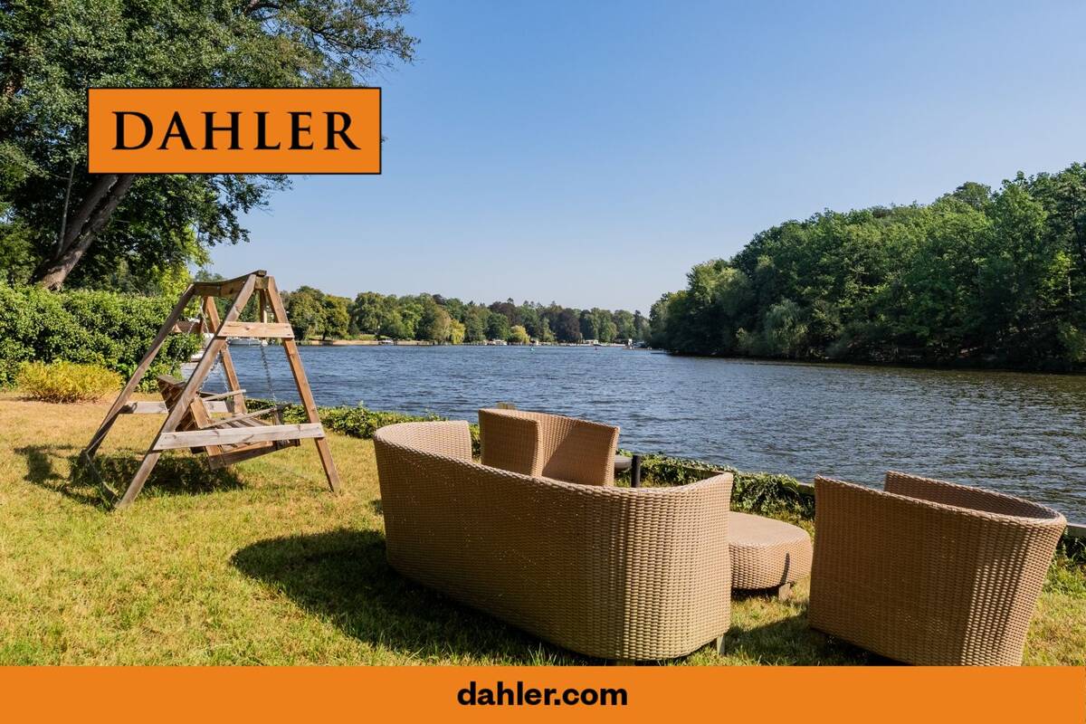 Stylish apartment with a view of the water and waterfront location on Lake Wannsee – 14109 Berlin – Bild 1 von 9