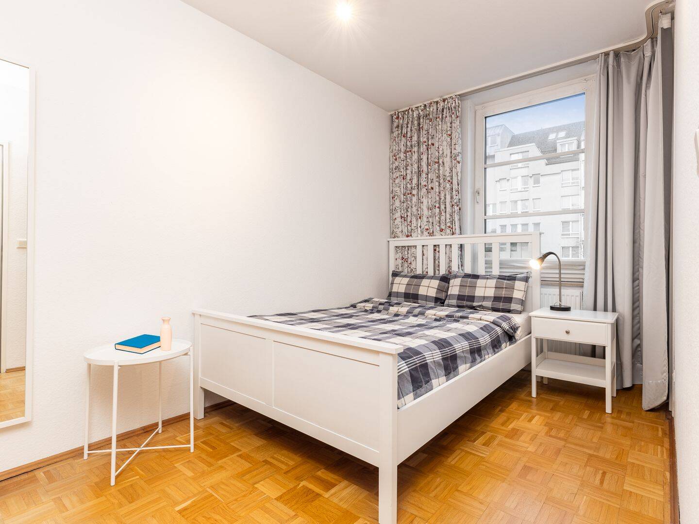 Comfort Corner - Helle Eckwohnung mit Wintergarten nahe Bundesplatz und Volkspark Wilmersdorf – Berlin – Vorschaubild 5