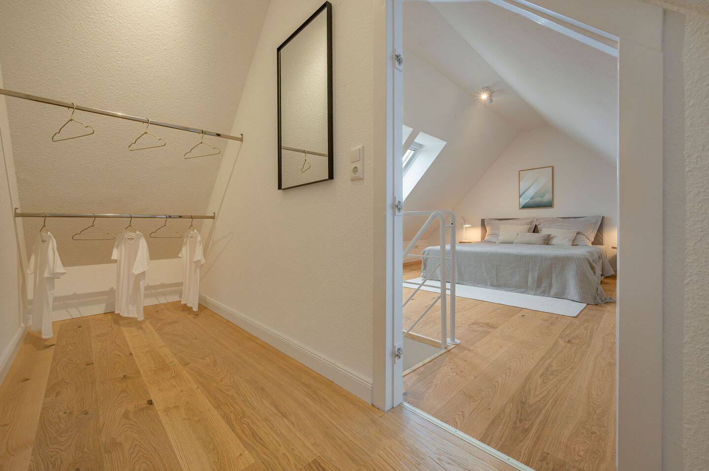 Ohne Makler: Lichtdurchflutete Maisonette- Endetage mit Galerieebene und Loggia – Hamburg – Vorschaubild 9