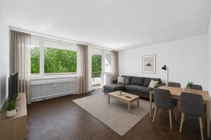 Ruhig, grün, Bogenhausen: 3-Zimmer-Wohnung mit Gestaltungsspielraum – 81927 München – Vorschaubild 2