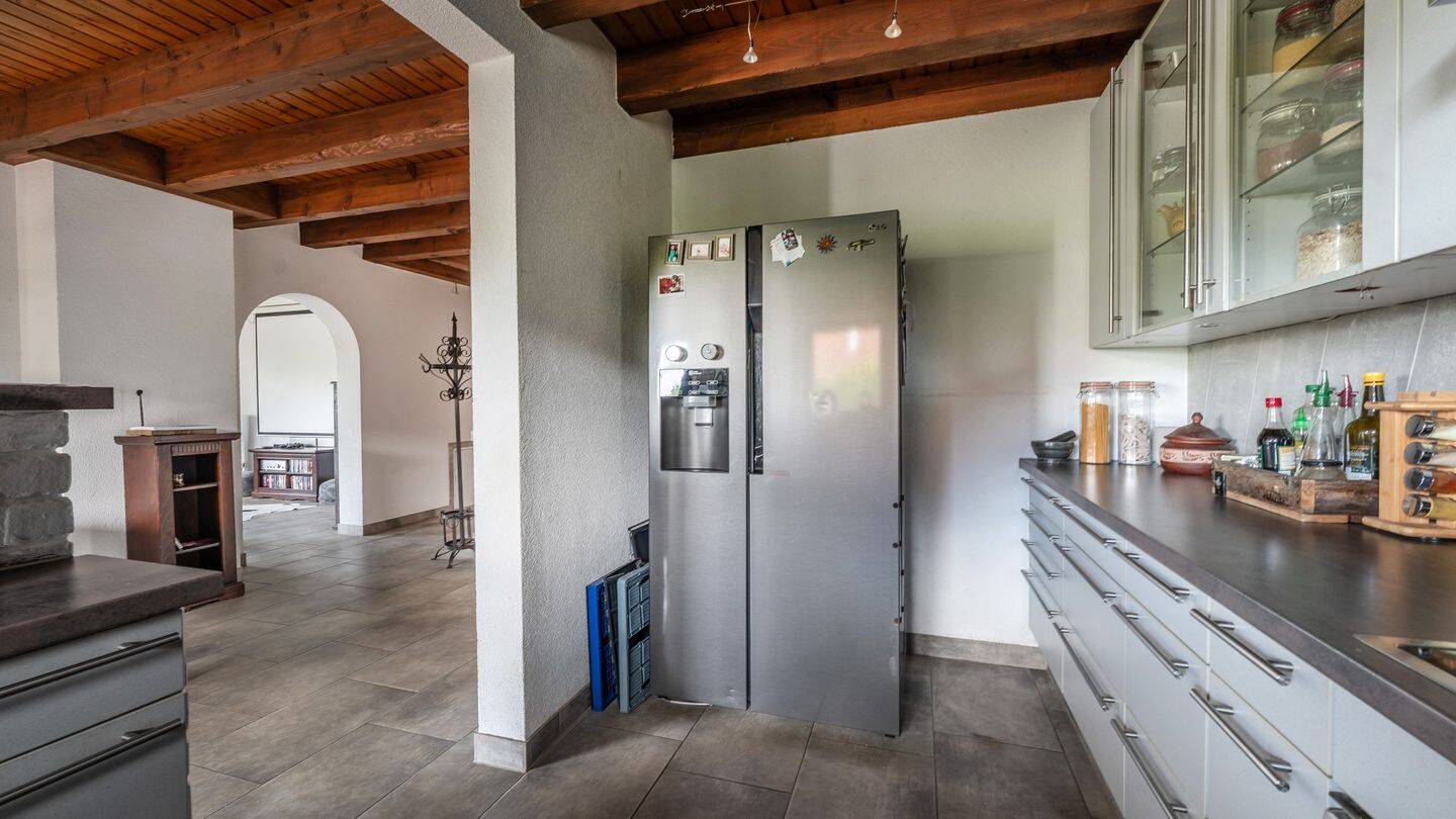 Großzügiges Wohnhaus mit Einliegerwohnung in sonniger Aussichtslage von Hilzingen Binningen – Hilzingen – Vorschaubild 7
