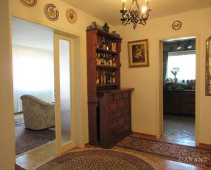 Attraktive 4 Zimmer-Wohnung in Stuttgart-Heslach - Süd-/West-Ausrichtung! – 70199 Stuttgart – Vorschaubild 2