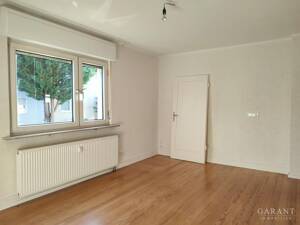 Top Angebot! Dreifamilienhaus zum wohlfühlen mit weiterer Bebauungsmöglichkeit in toller Lage! – 76227 Karlsruhe – Vorschaubild 4